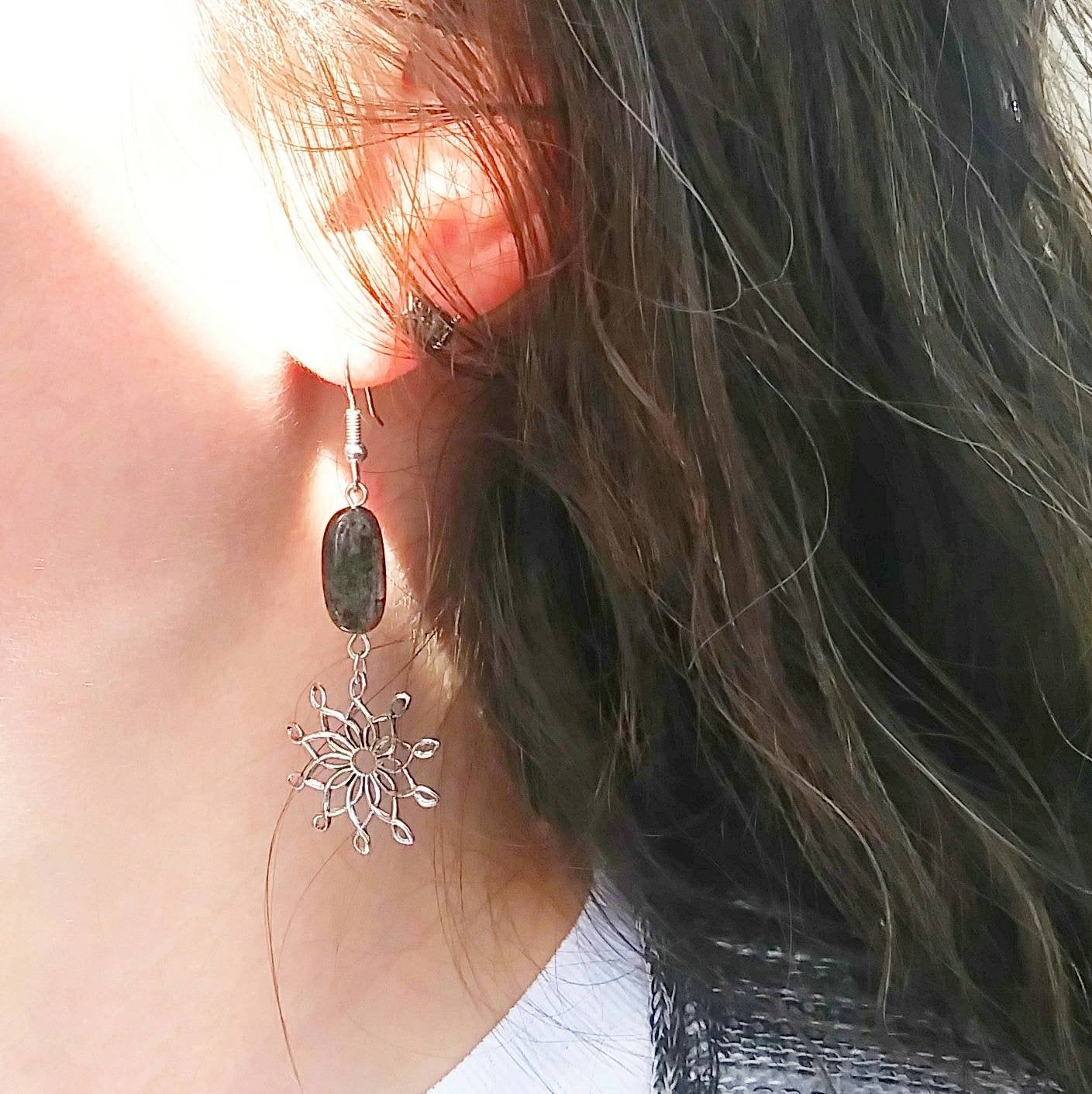 Sterling Silver Vintage Starbursts w Spotted Gray Quartz Dangle Earrings